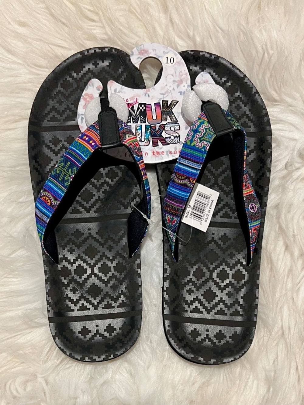 Muk Luk flip flops size 10